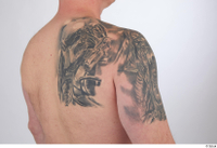  Yury shoulder tattoo 0002.jpg